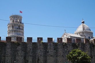 Pisa con bambini, le mura di accesso al centro storico