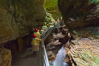 Trentino, Val di Non, visita con i bambini al Canyon Rio Sass