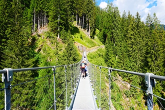 Val di Rabbi, Ponte sospeso