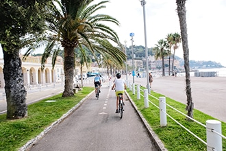 Nizza in bici in famiglia, la ciclabile