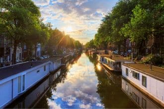 Houseboat sui canali di Amsterdam