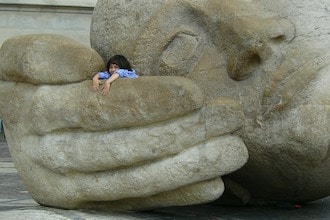 La statua di Henry de Miller a Parigi