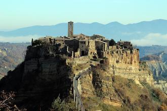 Viaggi in auto con bambini: da nord a sud Italia, Civita di Bagnoreggio