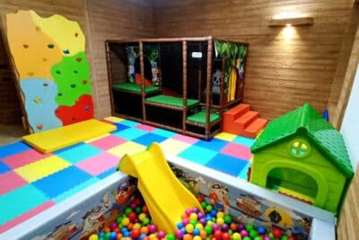 B&B Castello per bambini a Cimbergo, spazio giochi