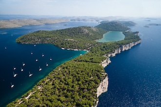 Vacanze in barca per famiglie: Croazia, Aerial,View,Of,Telascica,Nature,Park,And,Slano,Lake,In