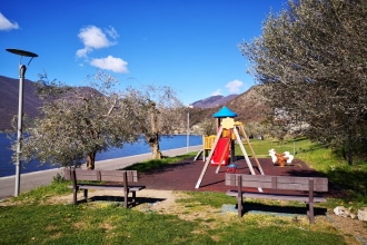 Parchi gioco vista lago di Iseo