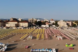 La spiaggia di Rimini per bambini: Bradipo Beach