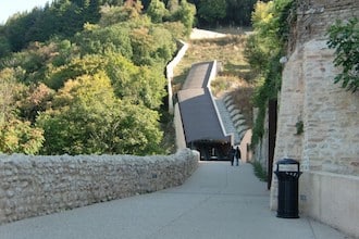 Spoleto con bambini: le scale mobili