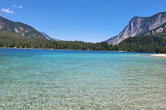 Lago di Tovel, spiaggia bianca