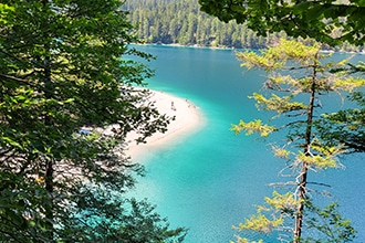 Lago di Tovel, spiaggia bianca