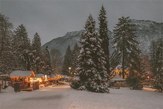 Mercatini di Natale di Levico Terme nel parco asburgico