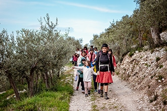 Passeggiate tra gli ulivi per bambini con Loretta Bonamente