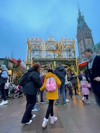 Amburgo, mercatino di Natale Roncalli in Piazza del Municipio