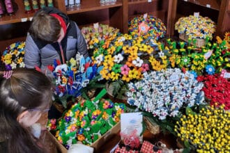 I confetti a fiore alla fabbrica di Sulmona