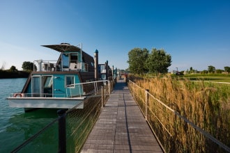 Marina Azzurra Resort: houseboat