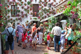 Festival dei Cortili a Cordoba, Spagna, un patio