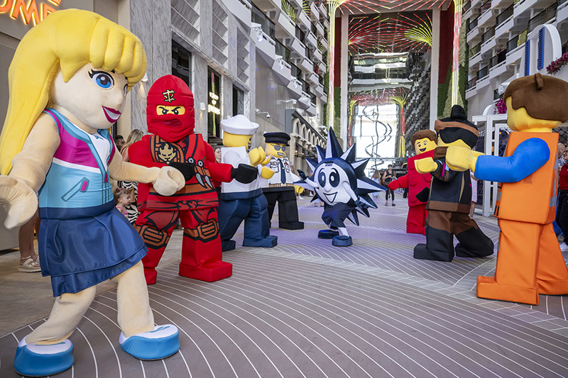 MSC Crociere per famiglie, LEGO Parade