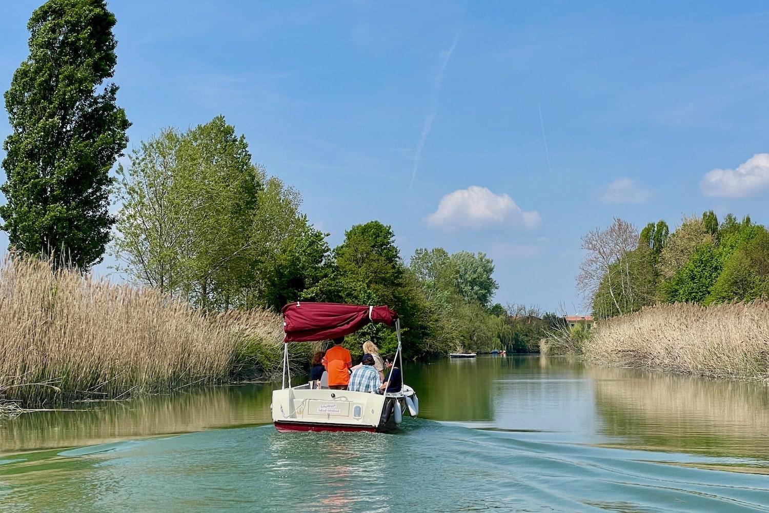 Noleggio di barche elettriche I love Piave