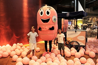 la mortadella a FICO, la mascotte e i bambini