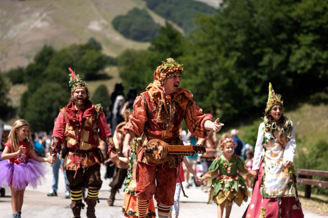 Festa degli Gnomi di Roccaraso, parata