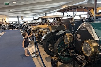 Villafranca_MuseoNicolis_autoepoca_phGrotto