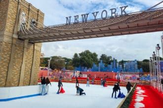 Christmas World a Roma, pista di pattinaggio sul ghiaccio