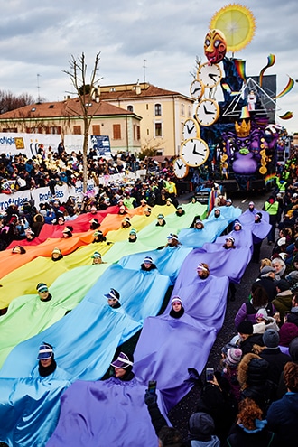 Carnevale di Fano, carri