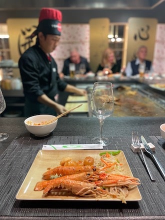 Teppanyaki, cucina giapponese sulla piastra in Costa Crociere