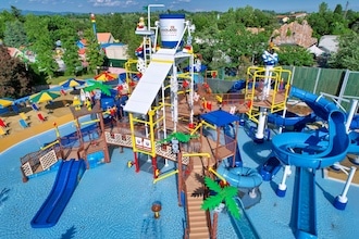 LEGOLAND-Water-Park-Gardaland-Beach-party