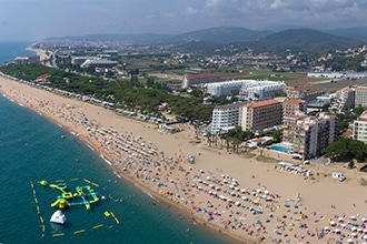 Santa Susanna in Spagna, spiaggia e gonfiabili in acqua