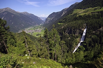 Tirolo, Cascata dello Stubai