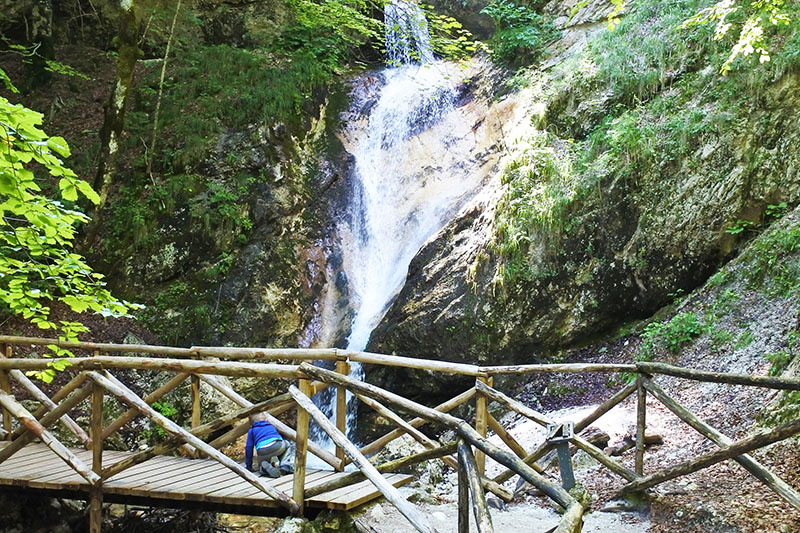 Sentiero delle Cascate alla Camosciara