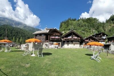 Incanto Walser Apartments a Macugnaga per famiglie, esterno