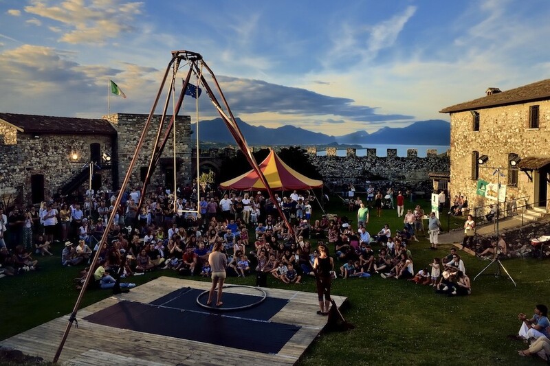 Lonato in Festival, teatro sulle rive del Lago di Garda (BS)