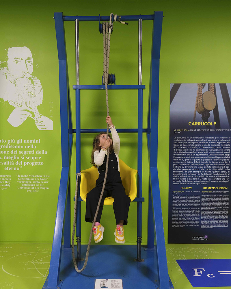 Fabbrica della Scienza a Jesolo con bambini, esperimenti