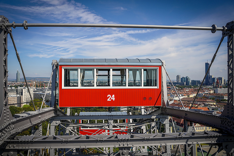 Cabina rossa della ruota del Prater