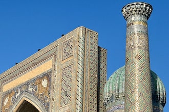 Uzbekistan_Samarcanda_dettaglio_piazzaRegistan_phGrottoM