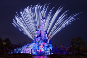 Disneyland Paris: Disney Tales of Magic