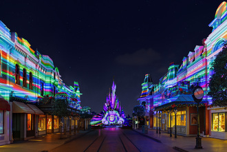 Disneyland Paris: Disney Tales of Magic