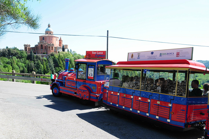San Luca Express © Bologna Welcome