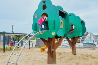 Lino delle Fate con bambini, giochi in spiaggia