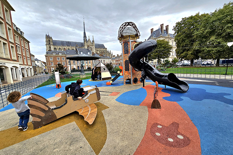 Parco giochi per bambini a tema Jules Verne ad Amiens