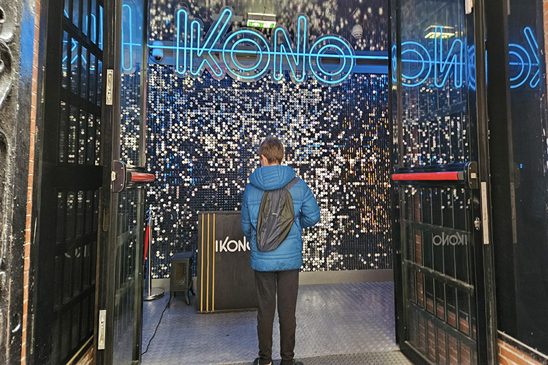 Ikono Roma con i bambini, l'ingresso della mostra