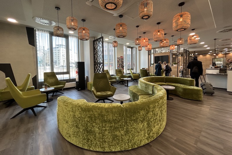Chemnitz_hotelSuper8_phGrottoM