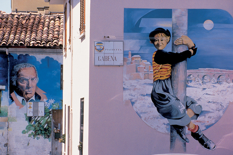I Murales di Borgo San Giuliano a Rimini da vedere con i bambini