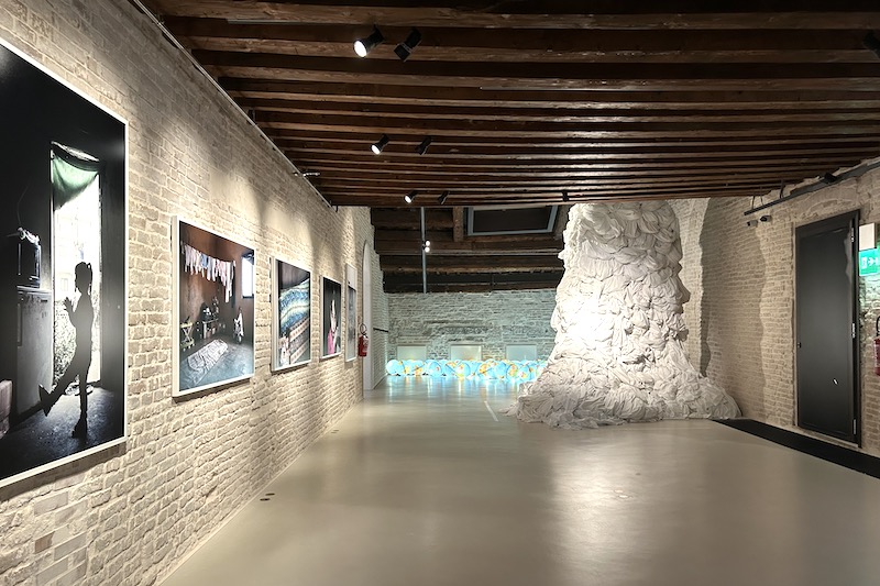 Mostra collettiva temporanea "Dreams in Transit"
