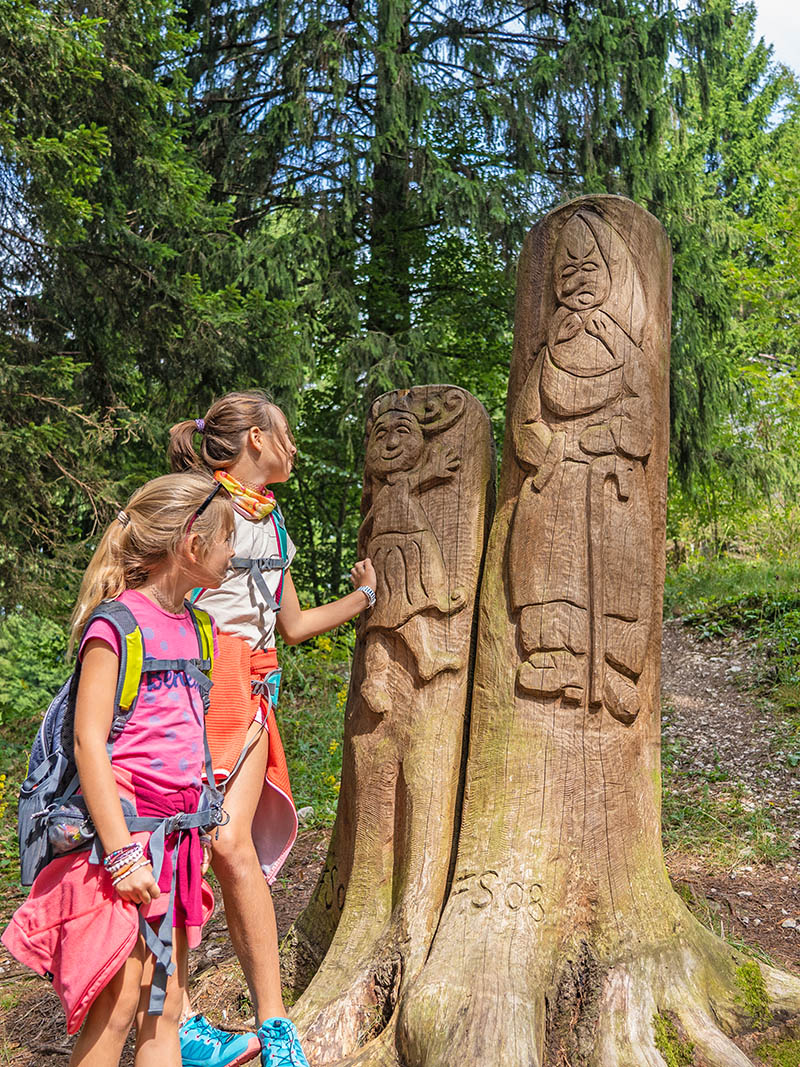 Sentiero dell'Immaginario, per bambini in Alpe Cimbra
