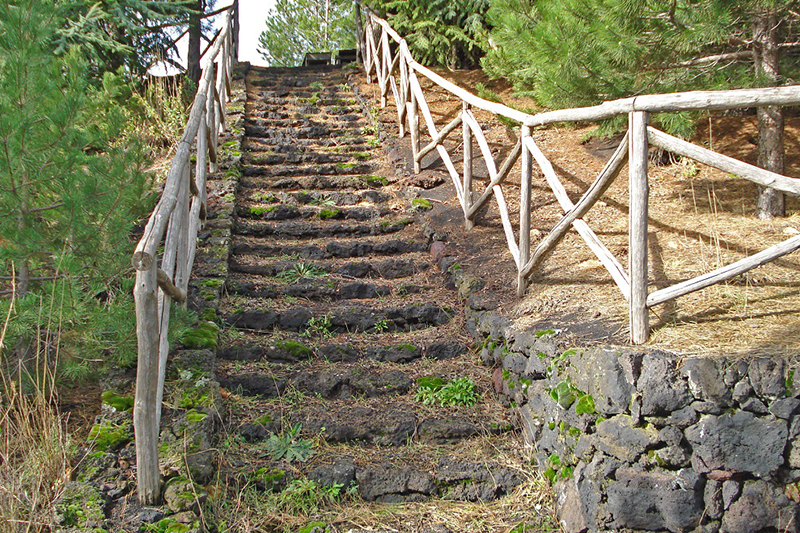 Sentiero al parco dell'Etna