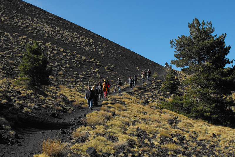 Trekking estivo sull'Etna