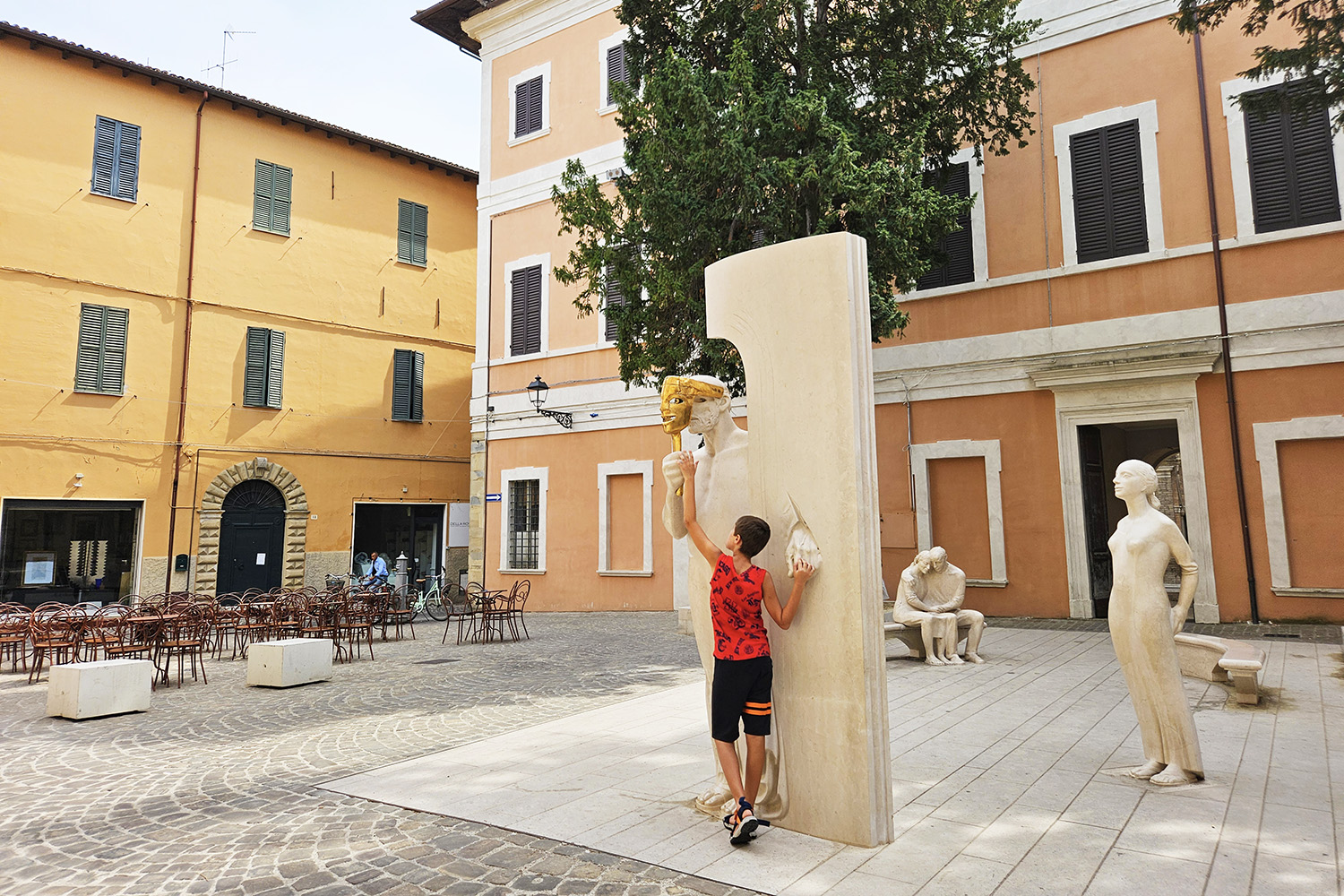Pesaro, piazzetta Mosca con i Musei Civici per bambini